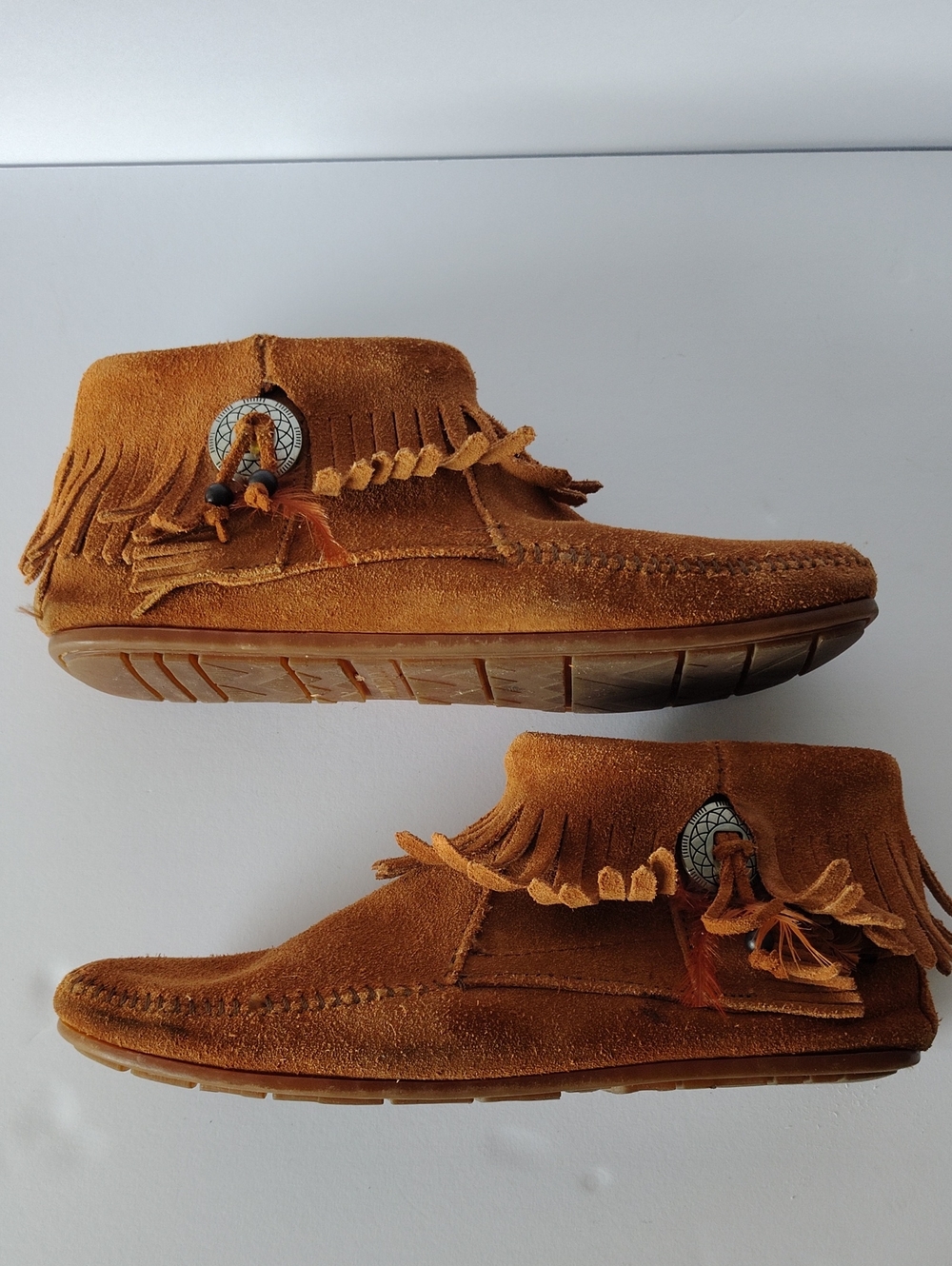 Minnetonka Tan Suede Fringe Moccasin Boots